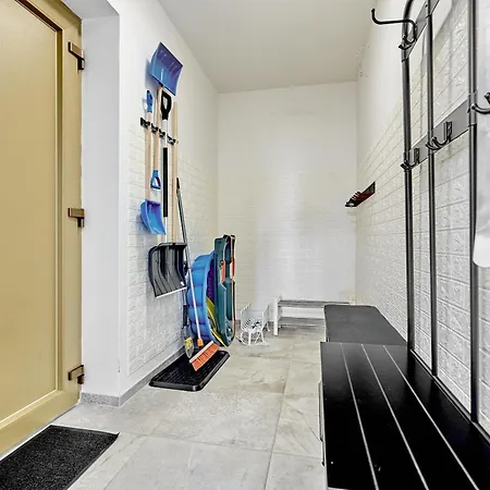 بيت للعطل House By Mountain Ways